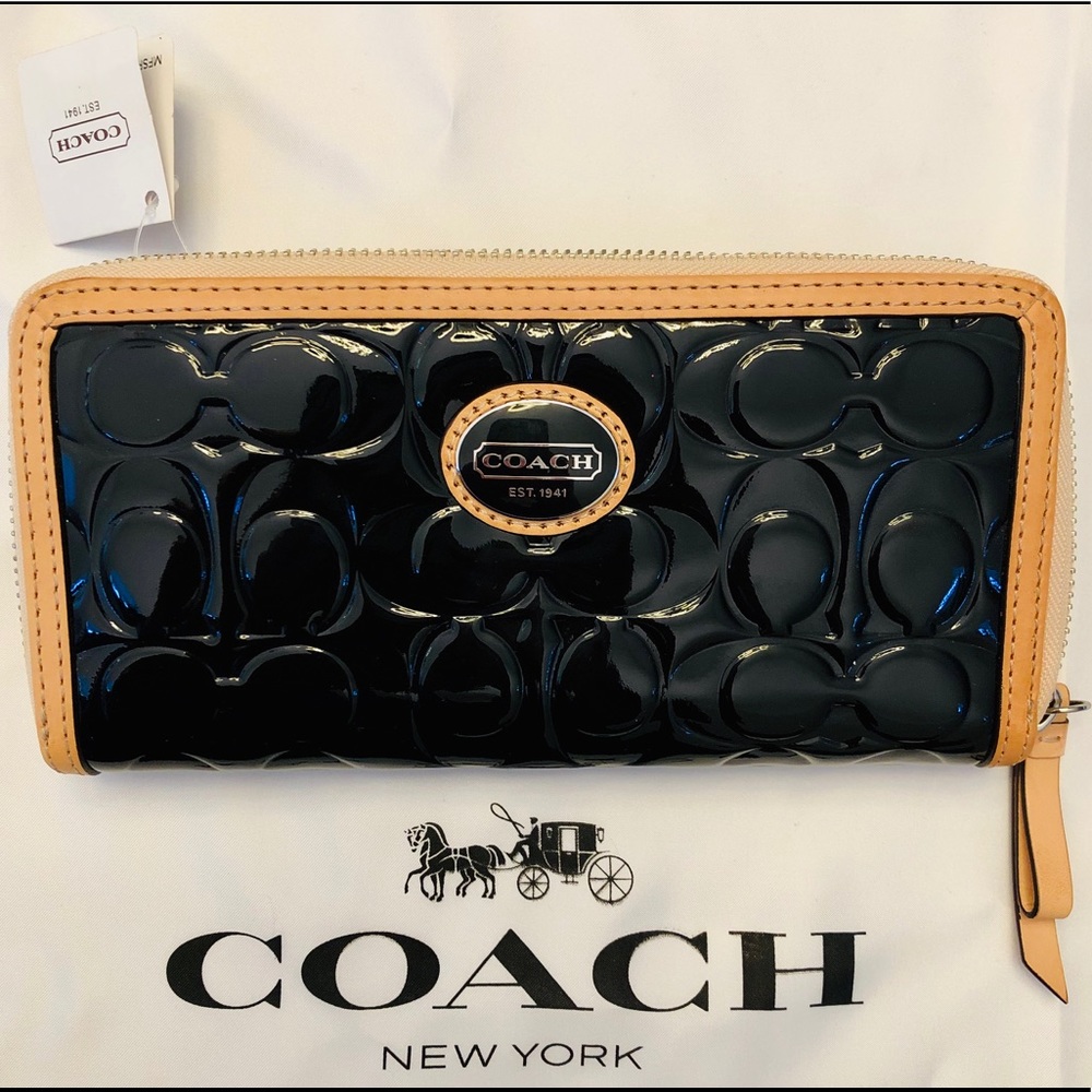 NWT COACH Signature Embossed Patent Leather Wallet